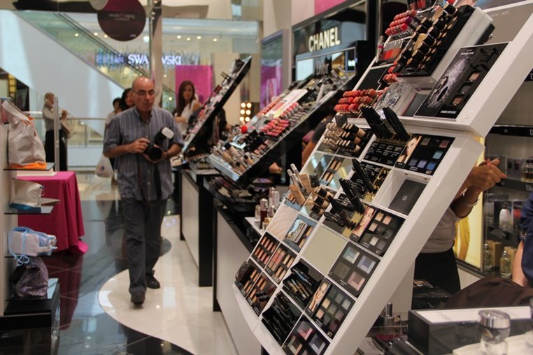 Faces Make up Session